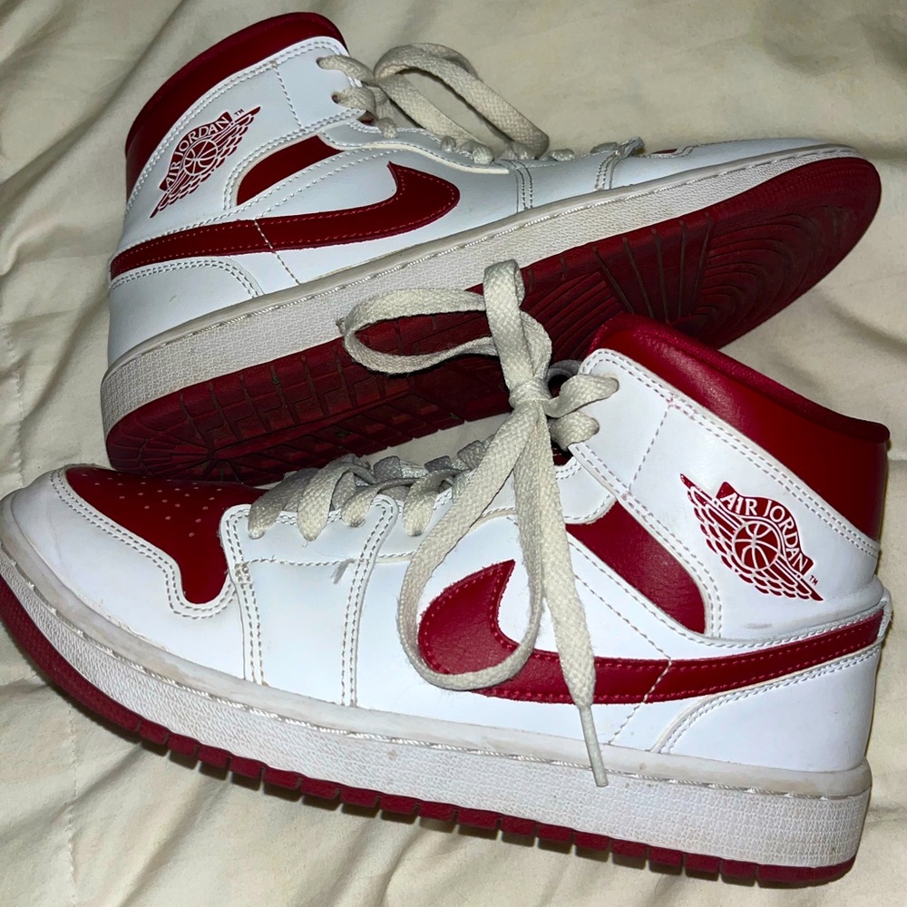 Women's Air Jordan 1-Reverse Chicago